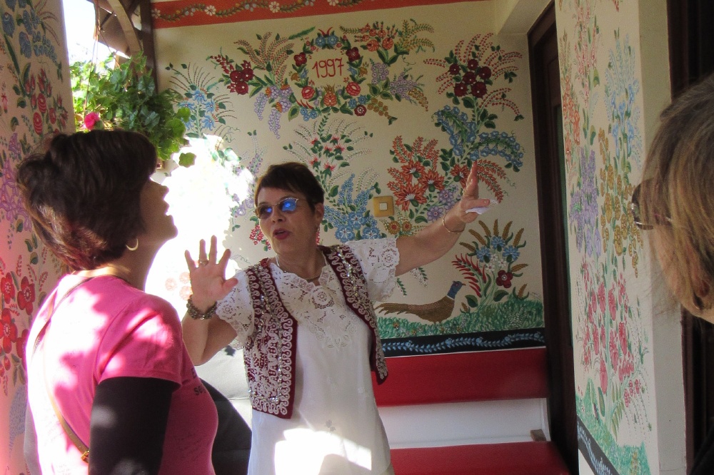 Visit with Zsig�n� Katifolk 